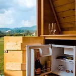 Glamping Forest Edge