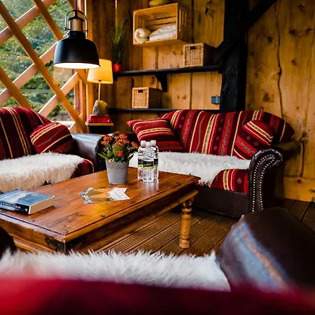 Luxusní stan Glamping Forest Edge