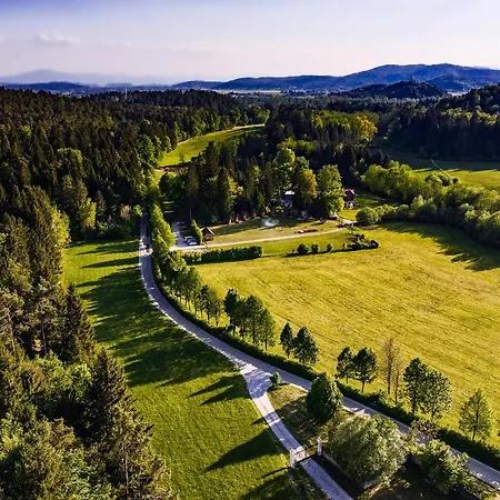 Glamping Forest Edge Οργανωμένο κάμπινγκ