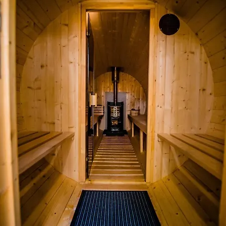 Glamping Forest Edge *