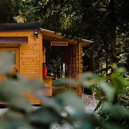 Glamping Forest Edge Luxury tent