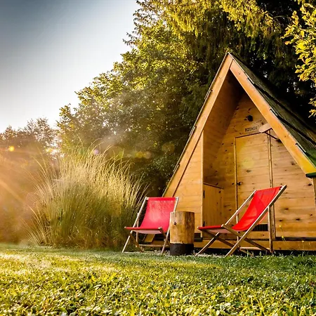Glamping Forest Edge