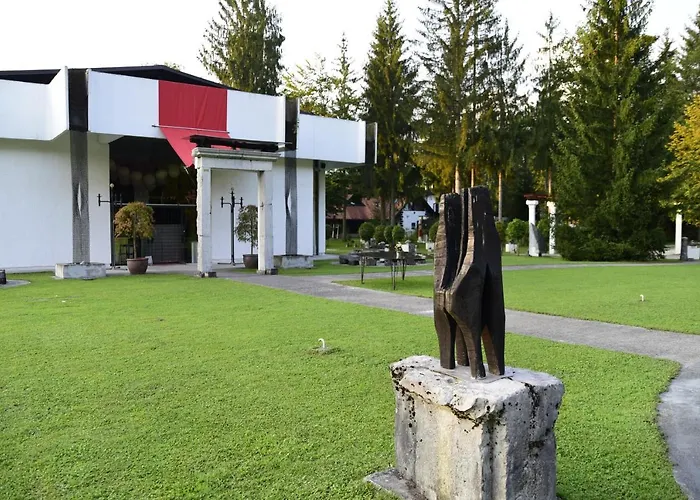 Tente de luxe Glamping Forest Edge Kamnik