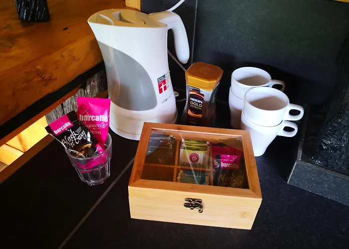 Glamping Forest Edge