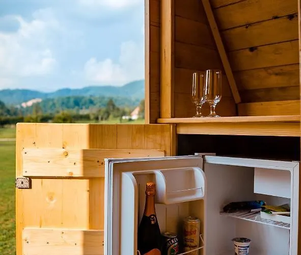 Glamping Forest Edge